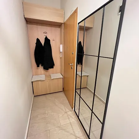 Cozy 1bdr With Jacuzzi And Wifi Near Vitosha Blvd Lägenhet Sofia
