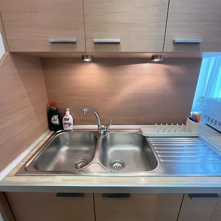 Cozy 1bdr With Jacuzzi And Wifi Near Vitosha Blvd Διαμέρισμα *